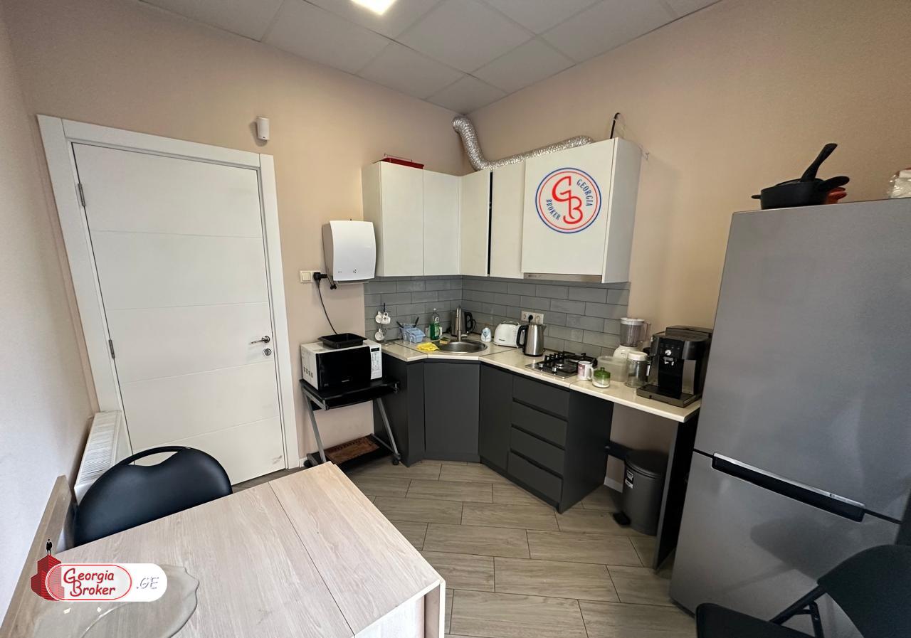 ქირავდება ახალი გარემონტებული საოფისე ფართი