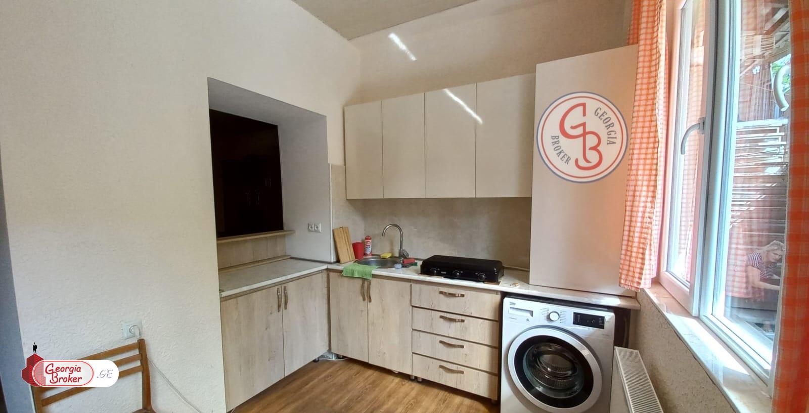 nearly repaired 1-room apartment for rent