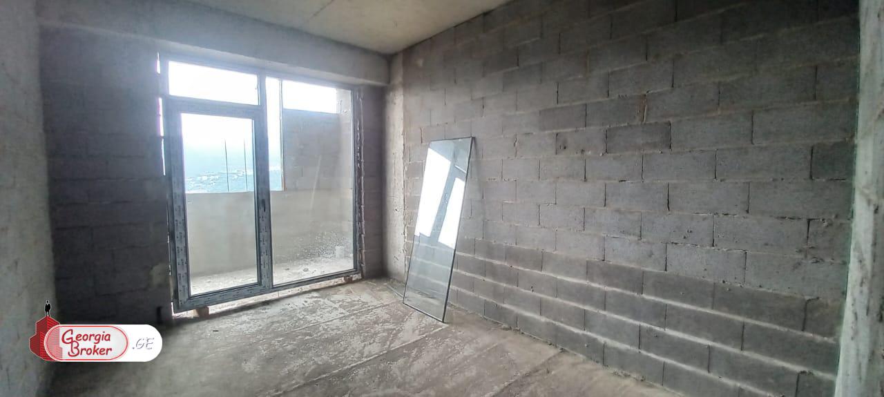 new build 4-room apartment for sale