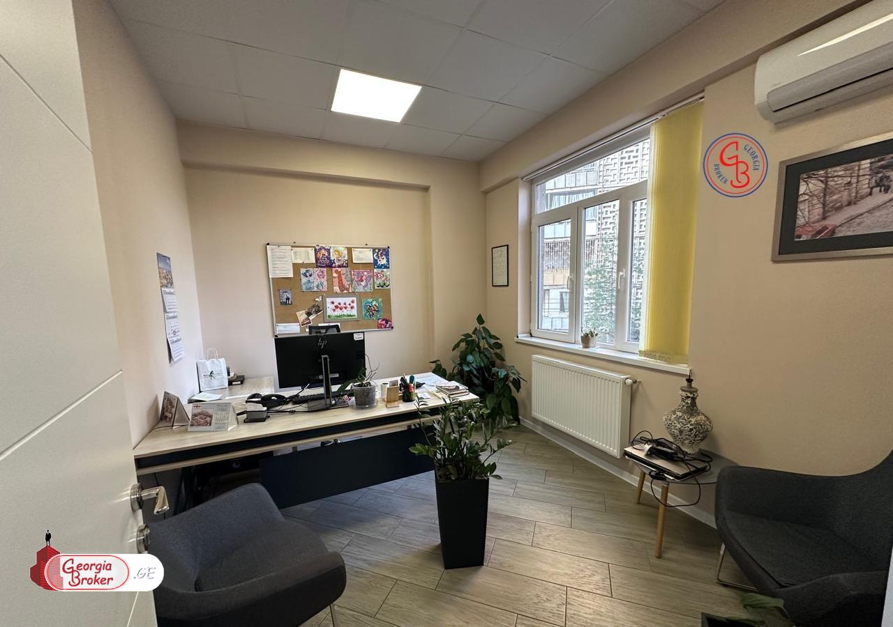 ქირავდება ახალი გარემონტებული საოფისე ფართი