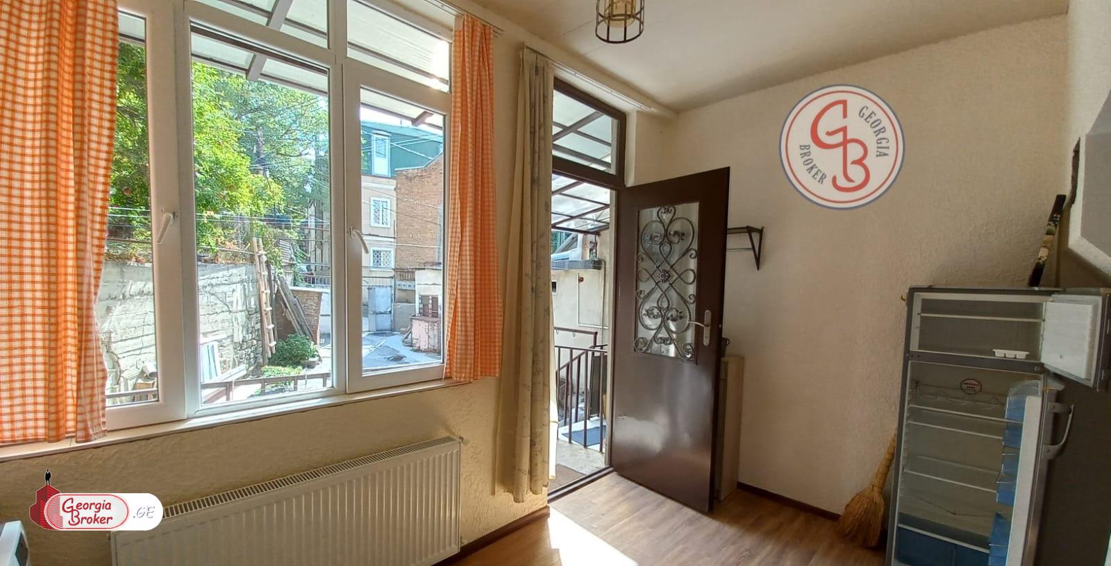 nearly repaired 1-room apartment for rent