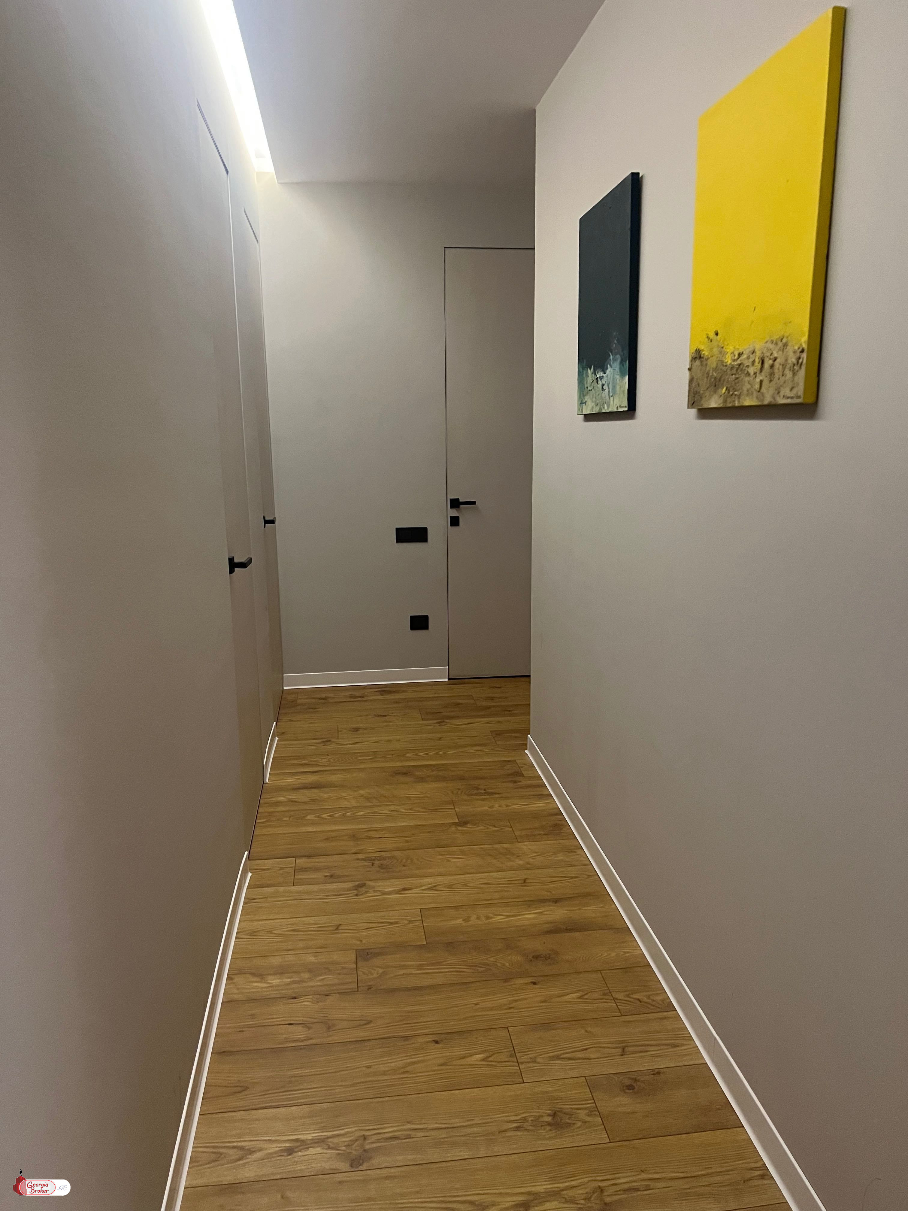 nearly repaired 3-room apartment for rent