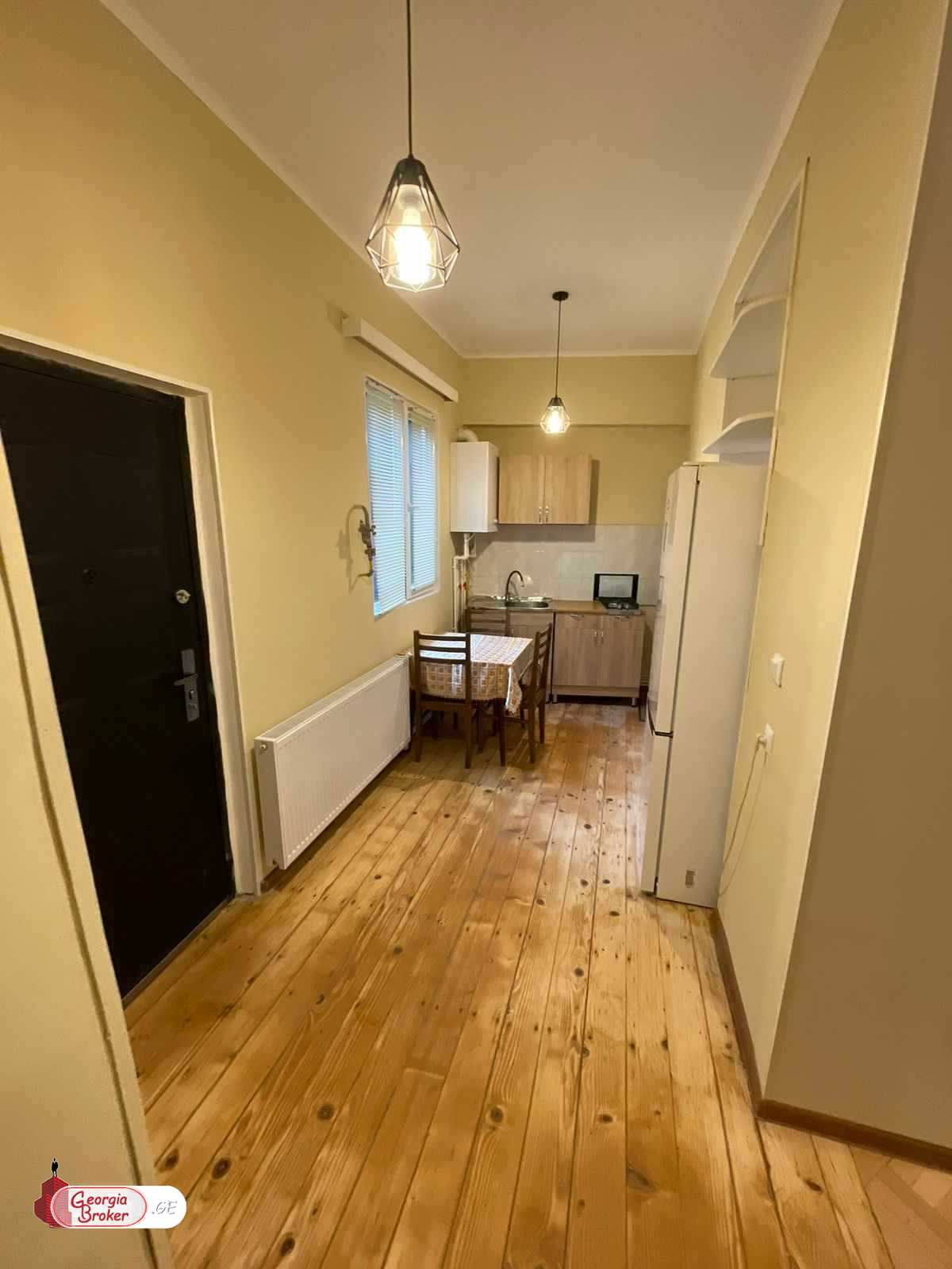 nearly repaired 3-room apartment for rent