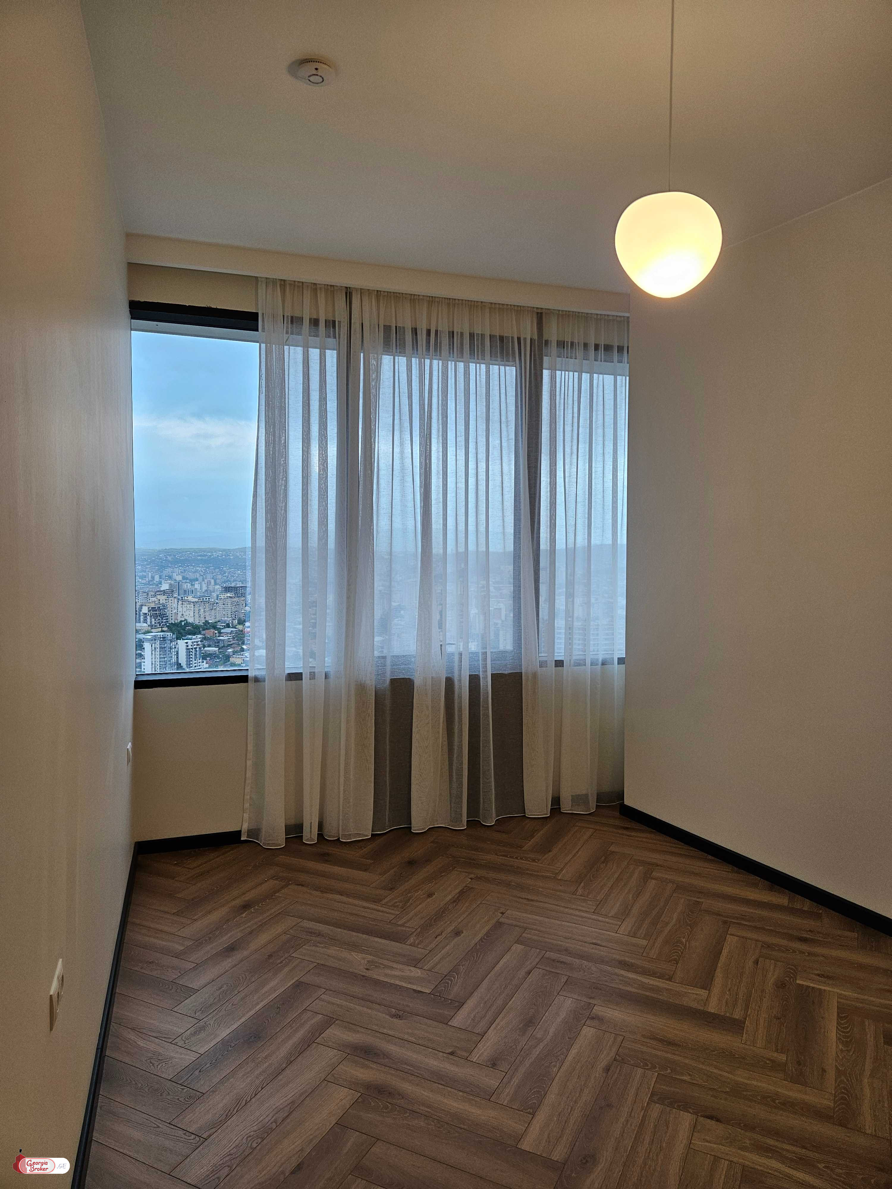 nearly repaired 3-room apartment for rent