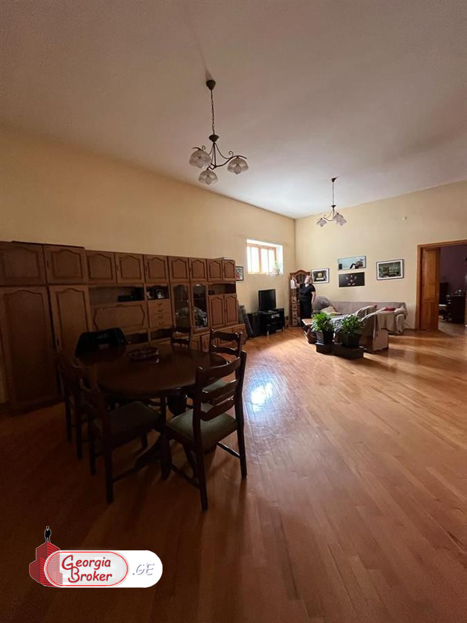 nearly repaired 5-room apartment for sale