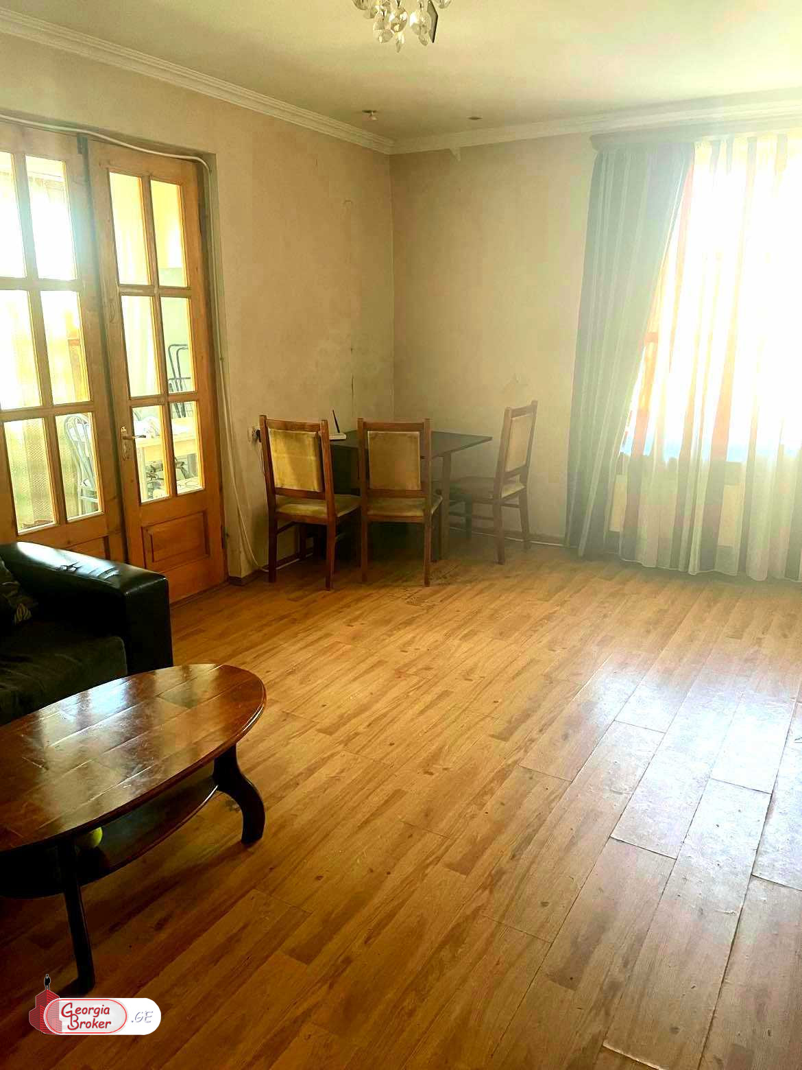 nearly repaired 2-room apartment for sale