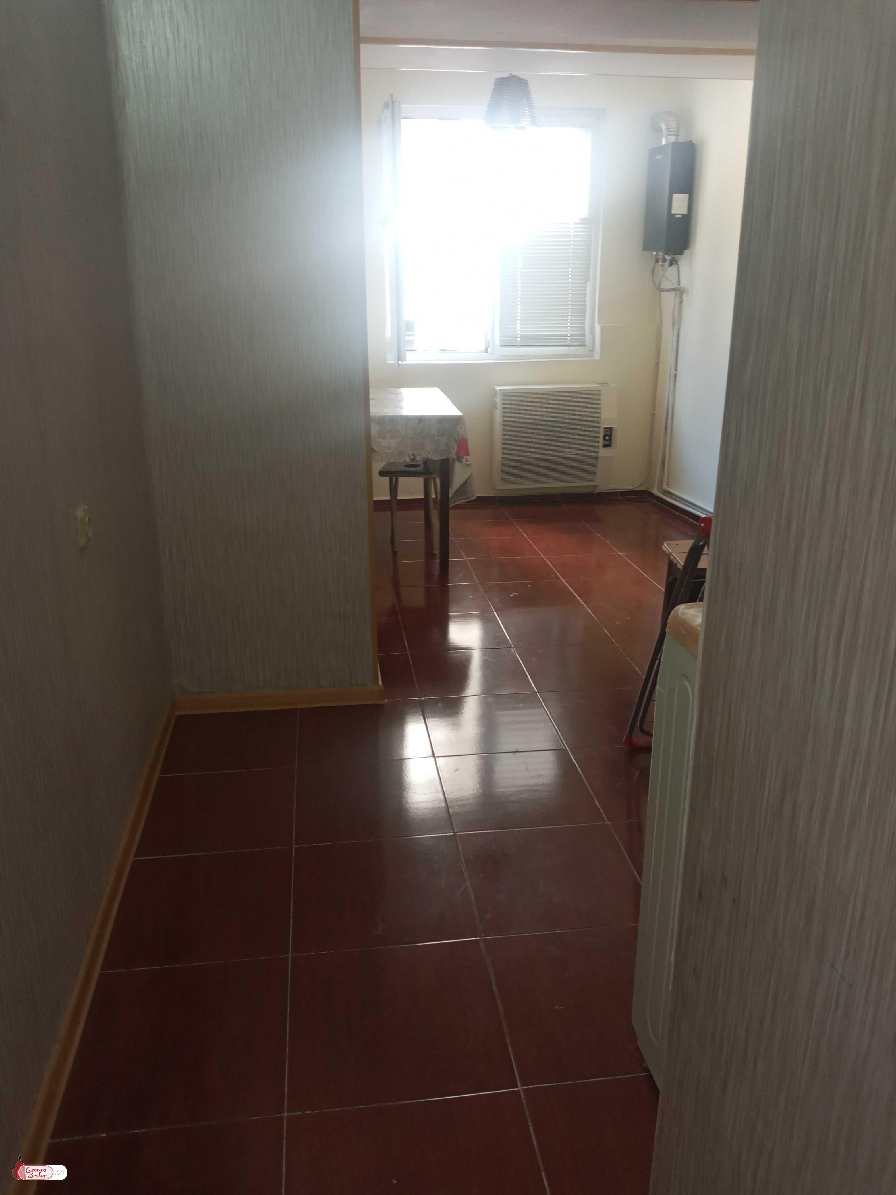 nearly repaired 2-room apartment for sale