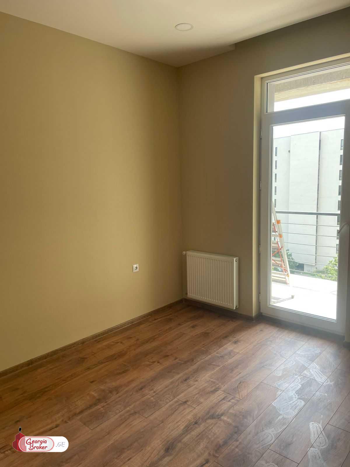 nearly repaired 2-room apartment for sale