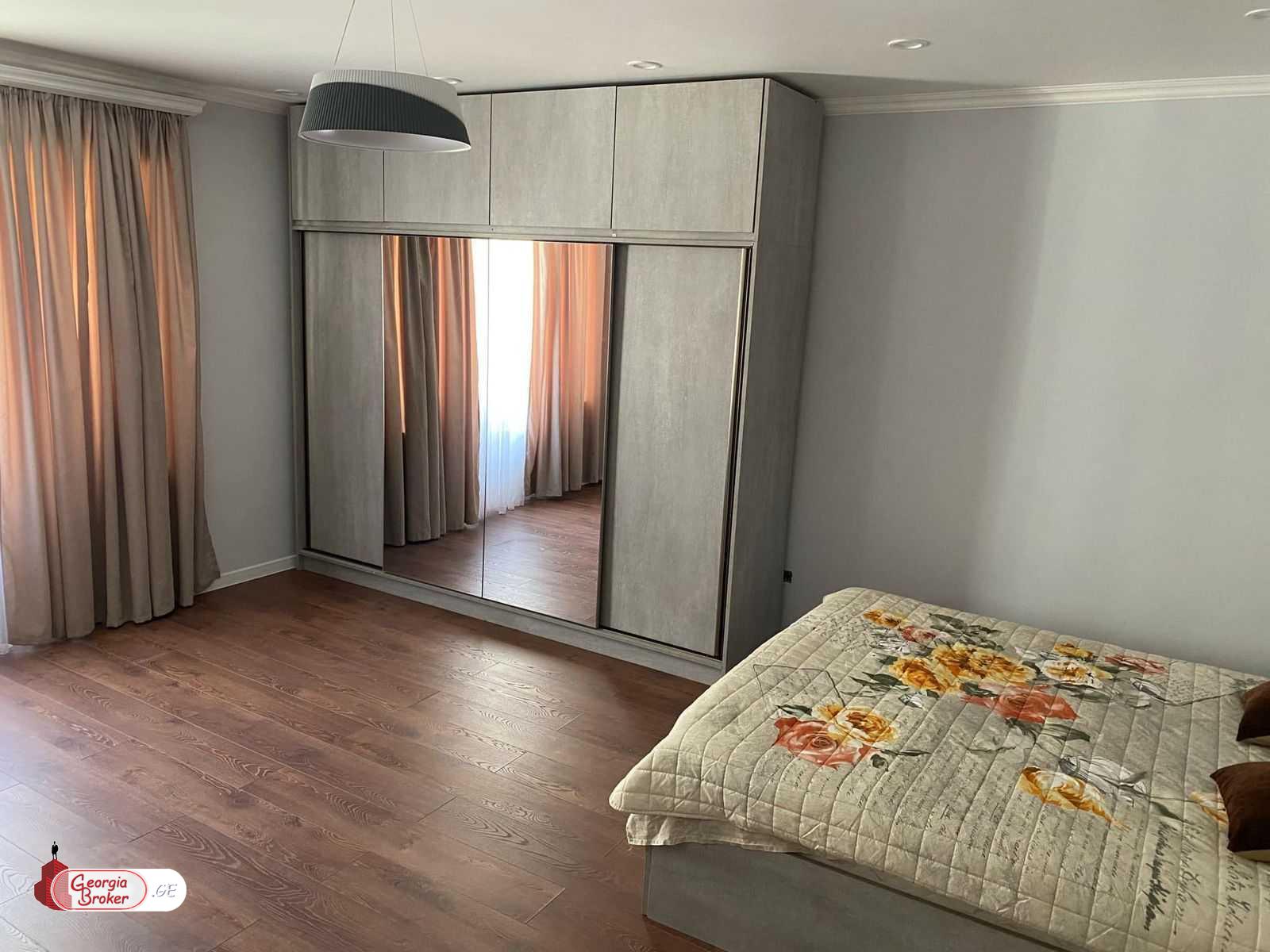 nearly repaired 3-room apartment for rent