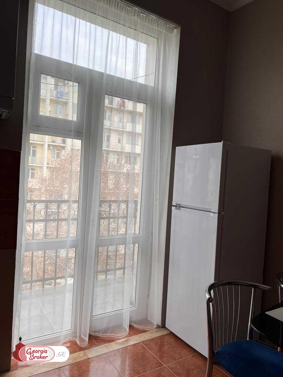 nearly repaired 2-room apartment for rent