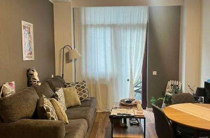 nearly repaired 2-room apartment for sale