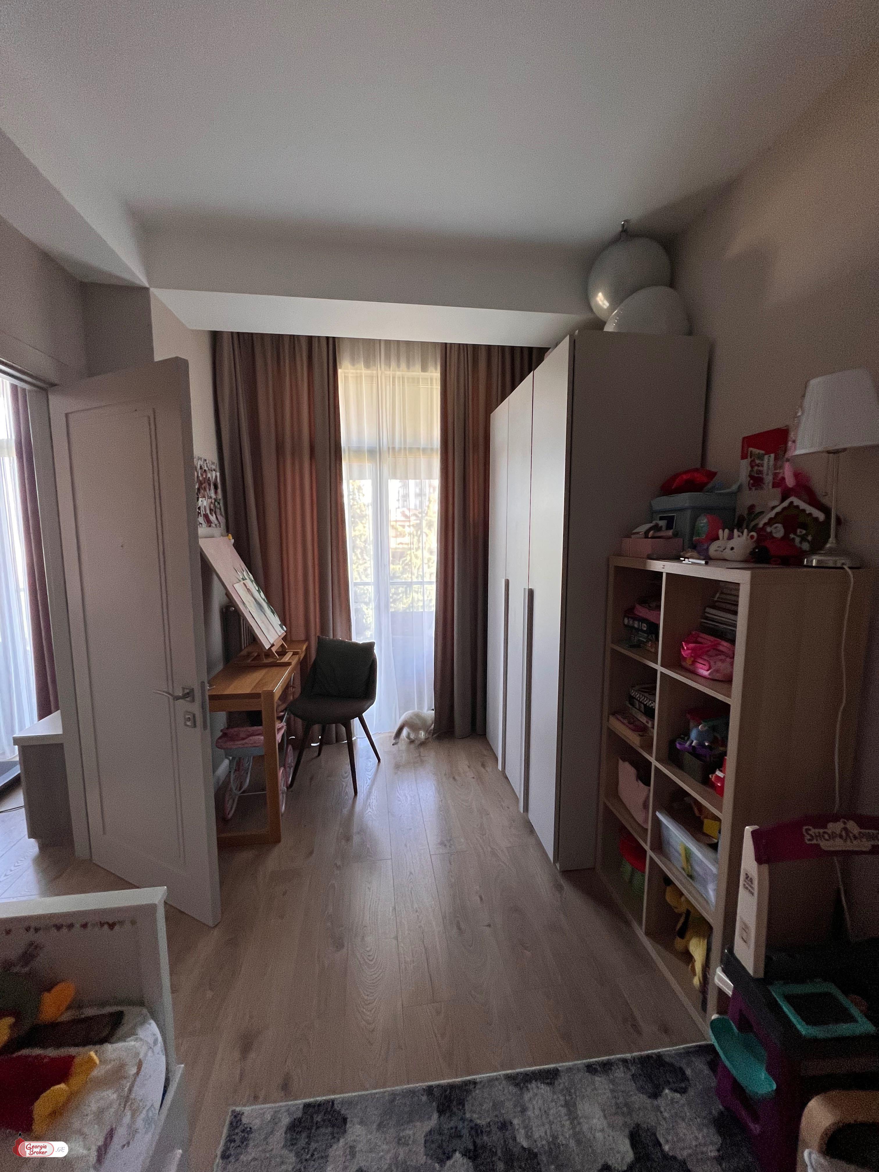 nearly repaired 4-room apartment for sale