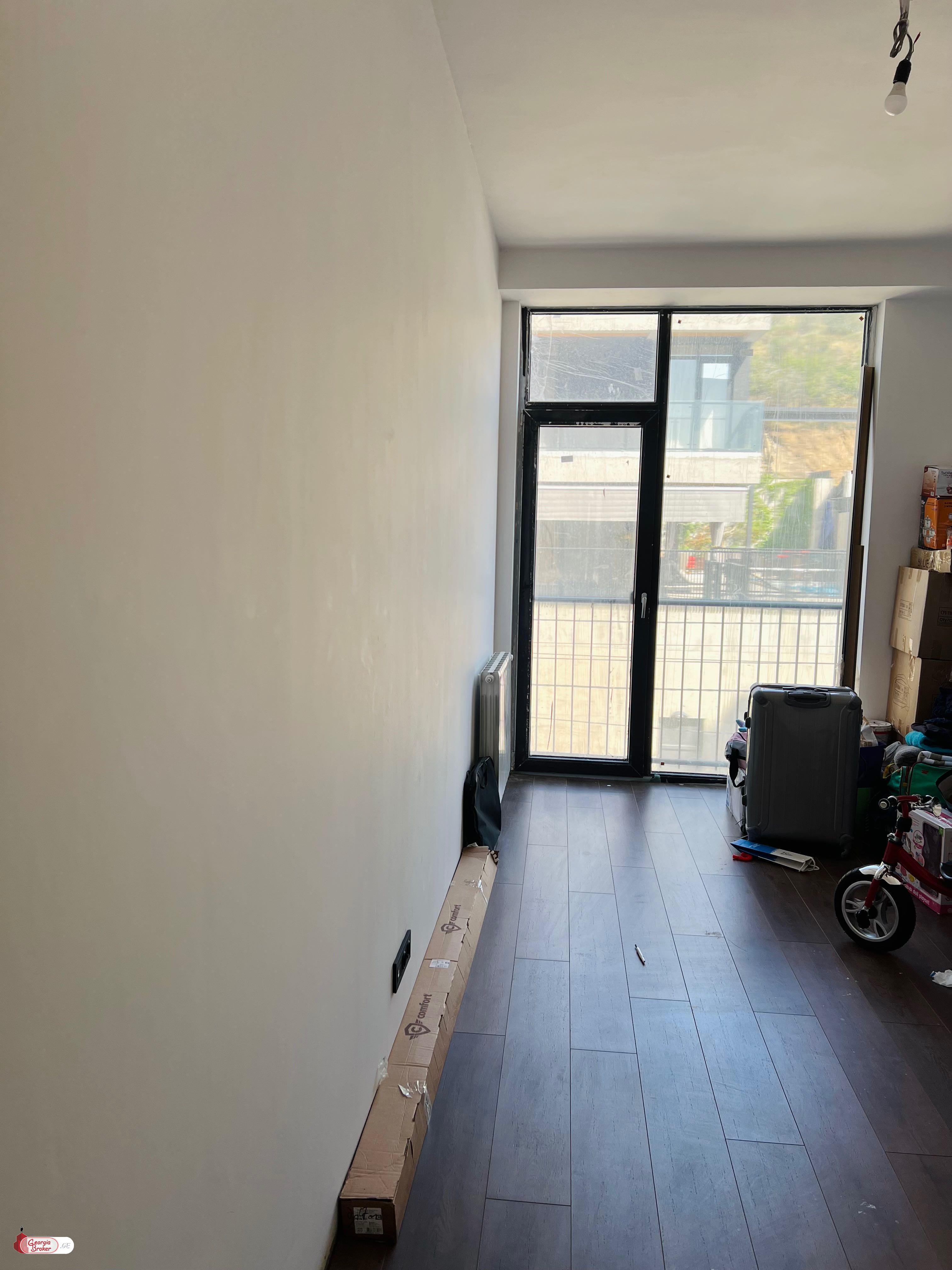 nearly repaired 3-room apartment for sale