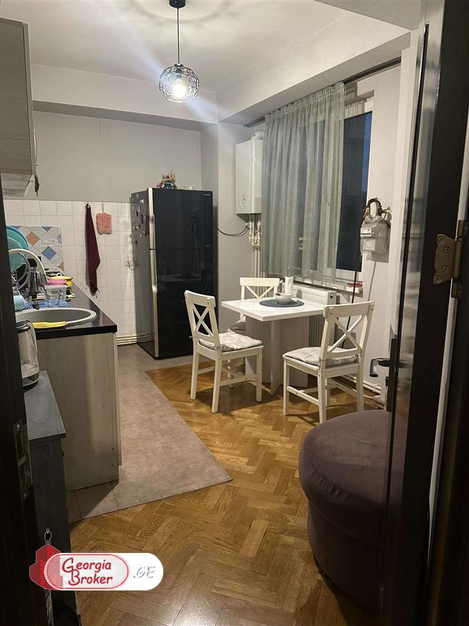 nearly repaired 3-room apartment for sale