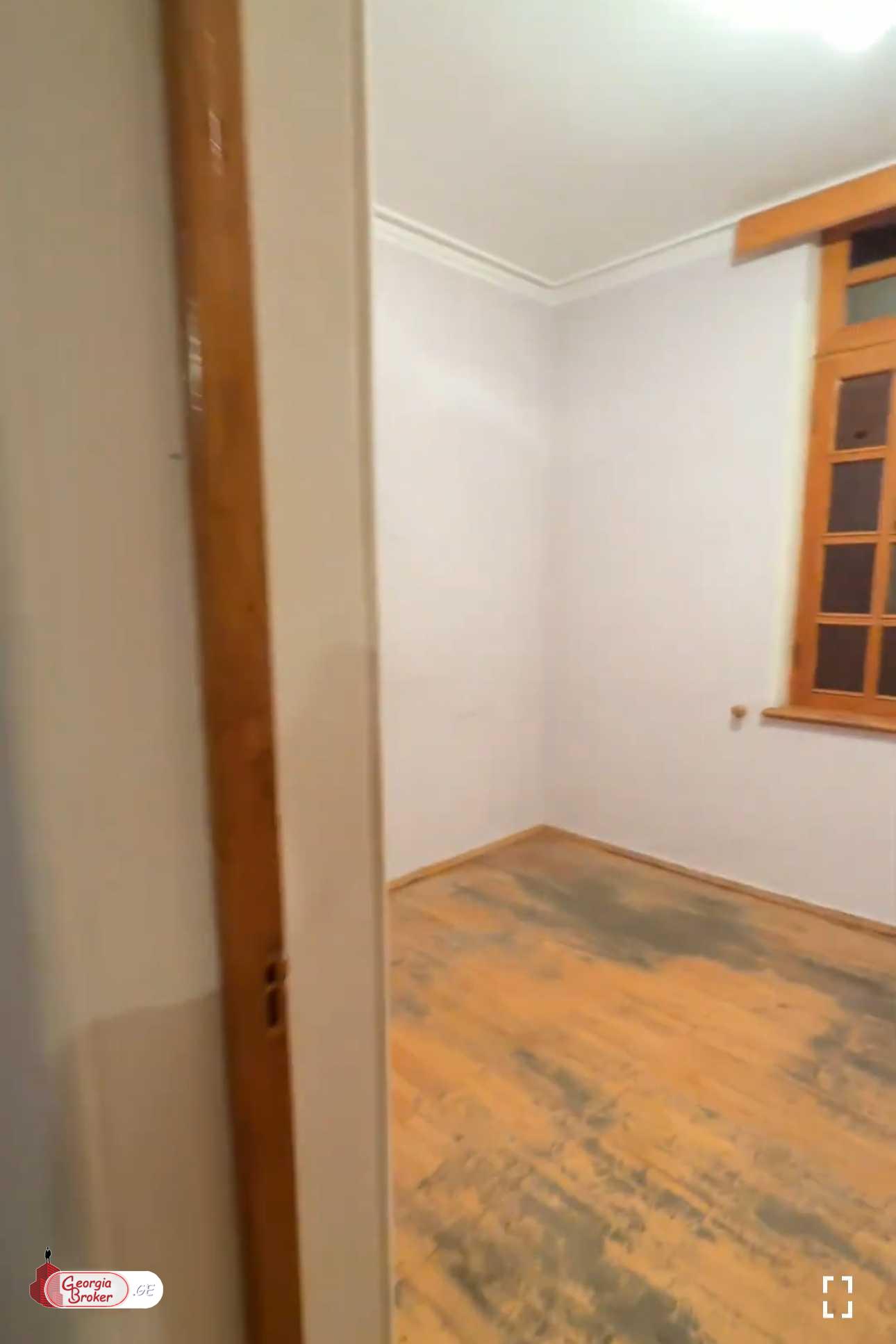 nearly repaired 7-room apartment for sale