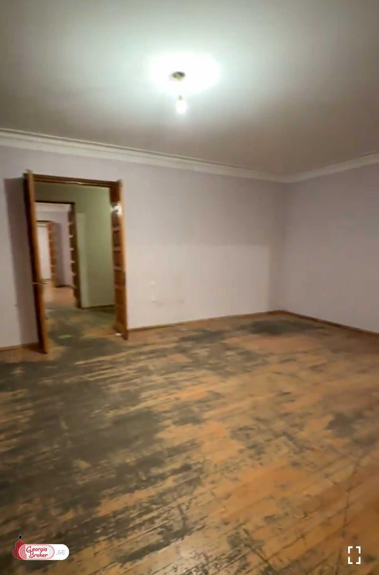 nearly repaired 7-room apartment for sale