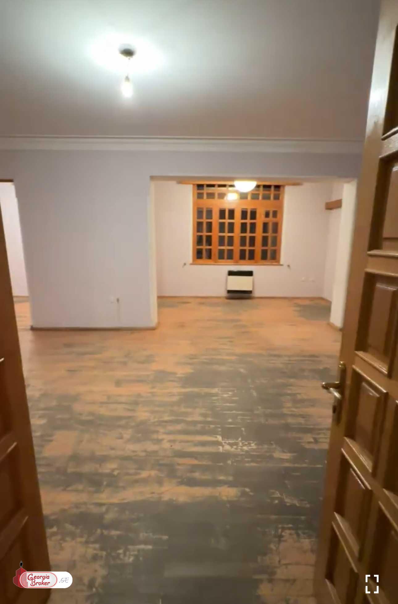 nearly repaired 7-room apartment for sale