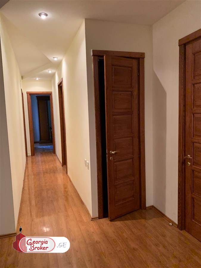 nearly repaired 4-room apartment for sale