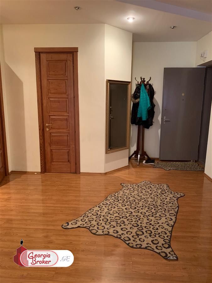 nearly repaired 4-room apartment for sale