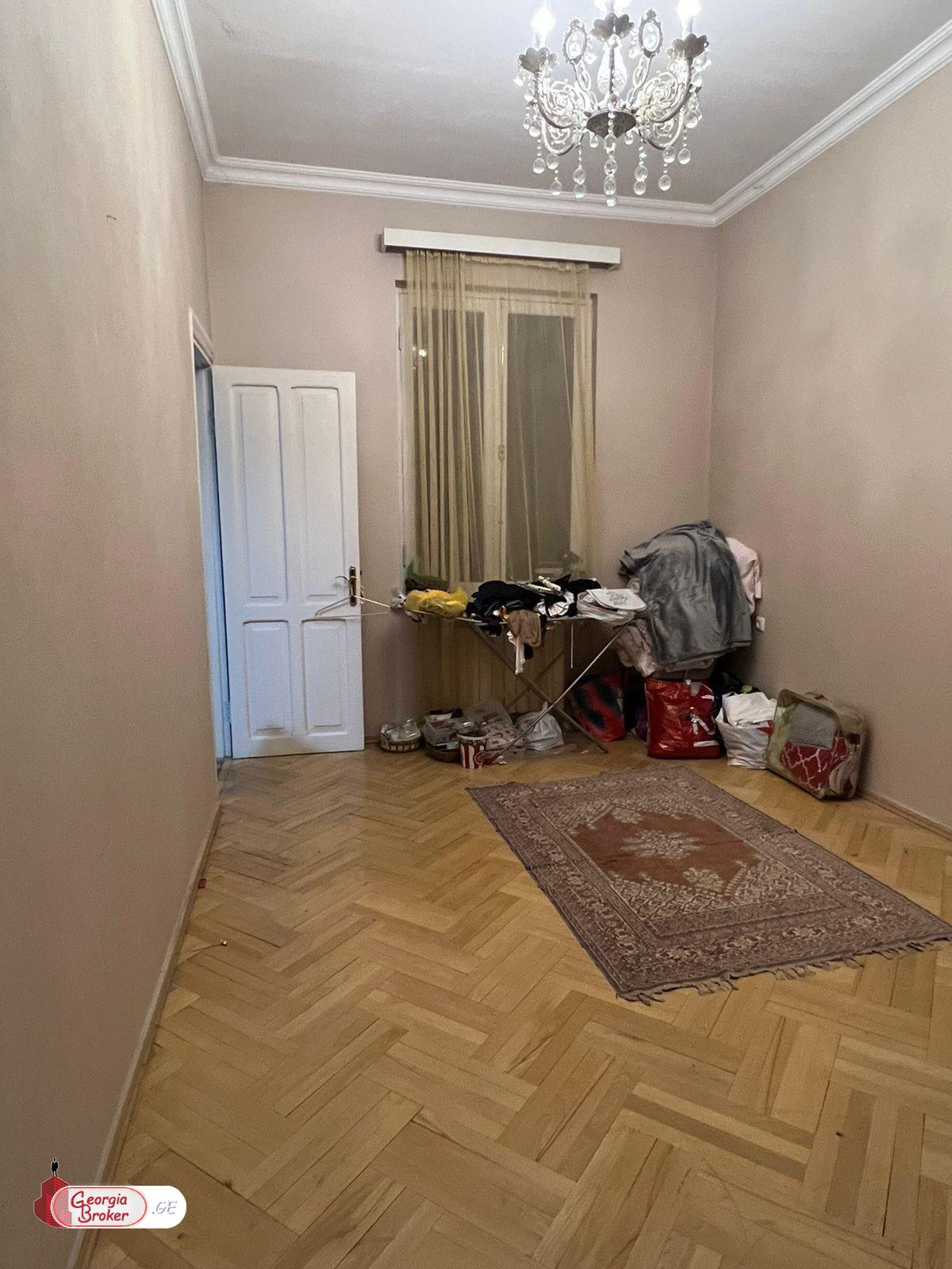 nearly repaired 4-room apartment for sale