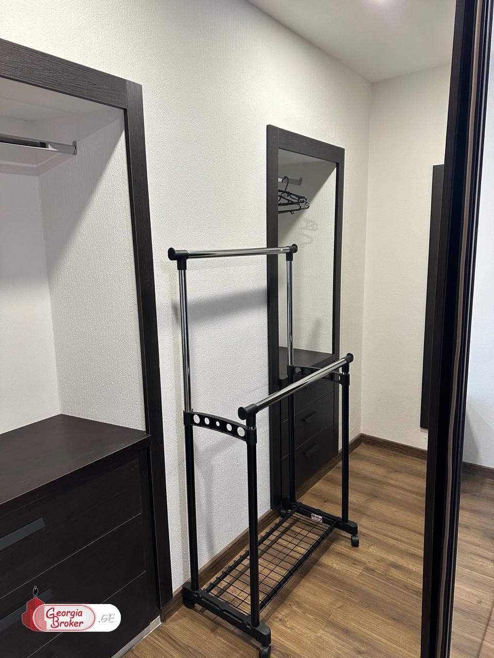 იყიდება ახალი გარემონტებული 3 ოთახიანი ბინა