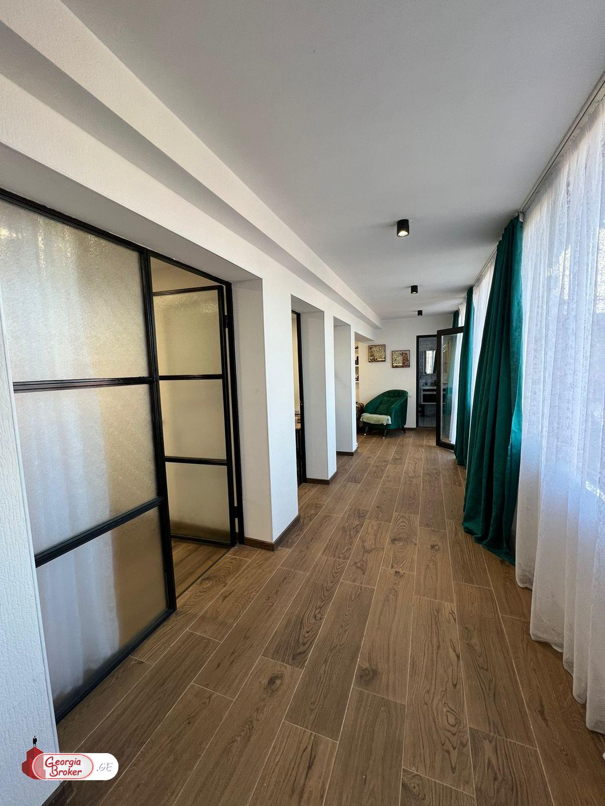 იყიდება ახალი გარემონტებული 3 ოთახიანი ბინა