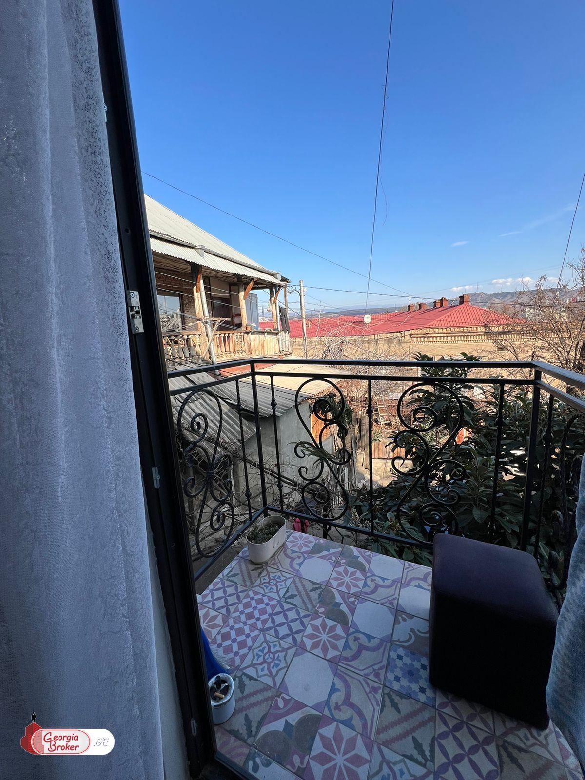 იყიდება ახალი გარემონტებული 3 ოთახიანი ბინა