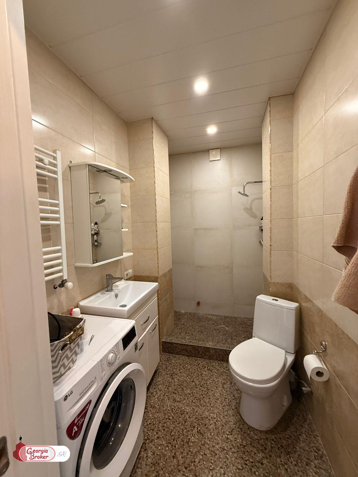 იყიდება ახალი გარემონტებული 3 ოთახიანი ბინა