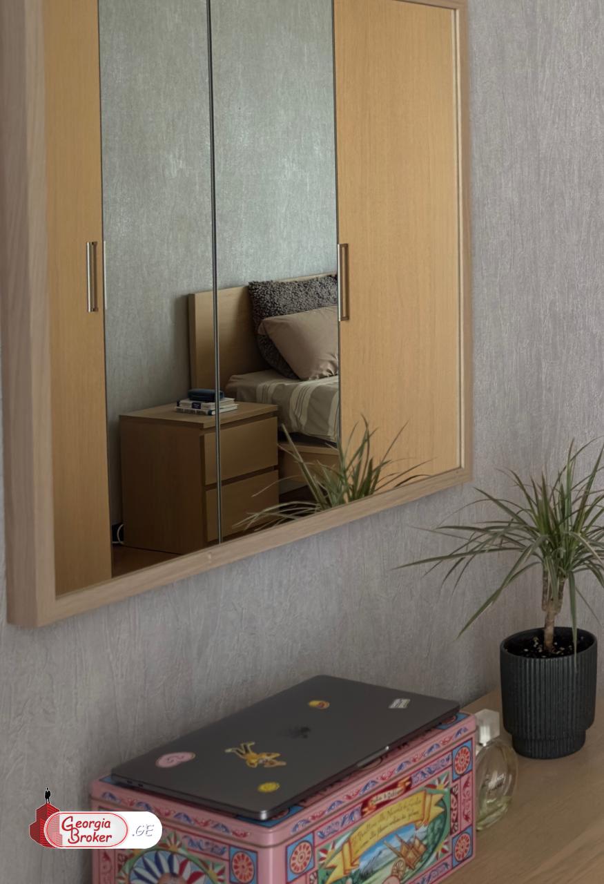 იყიდება ახალი გარემონტებული 4 ოთახიანი ბინა