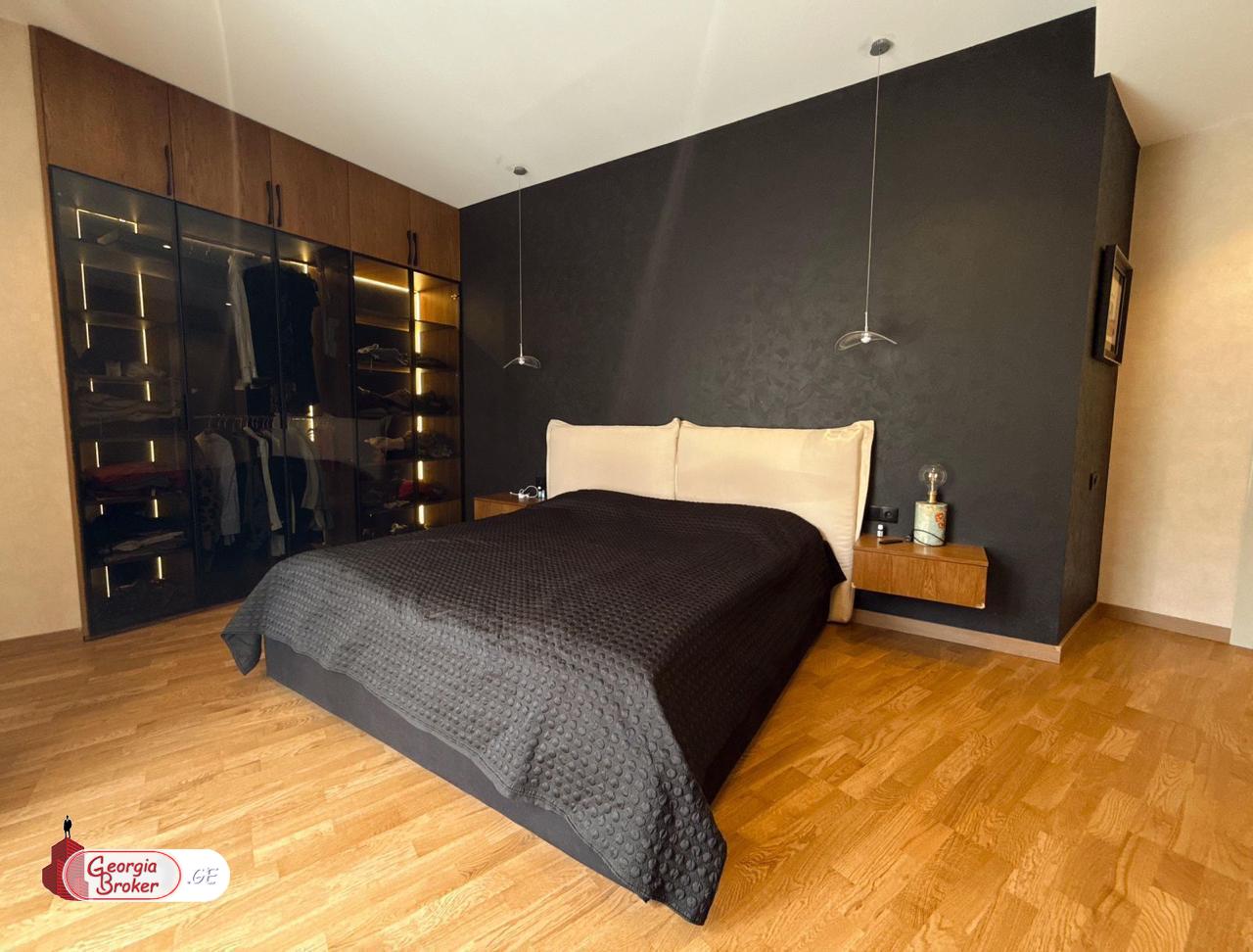 იყიდება ახალი გარემონტებული 3 ოთახიანი ბინა