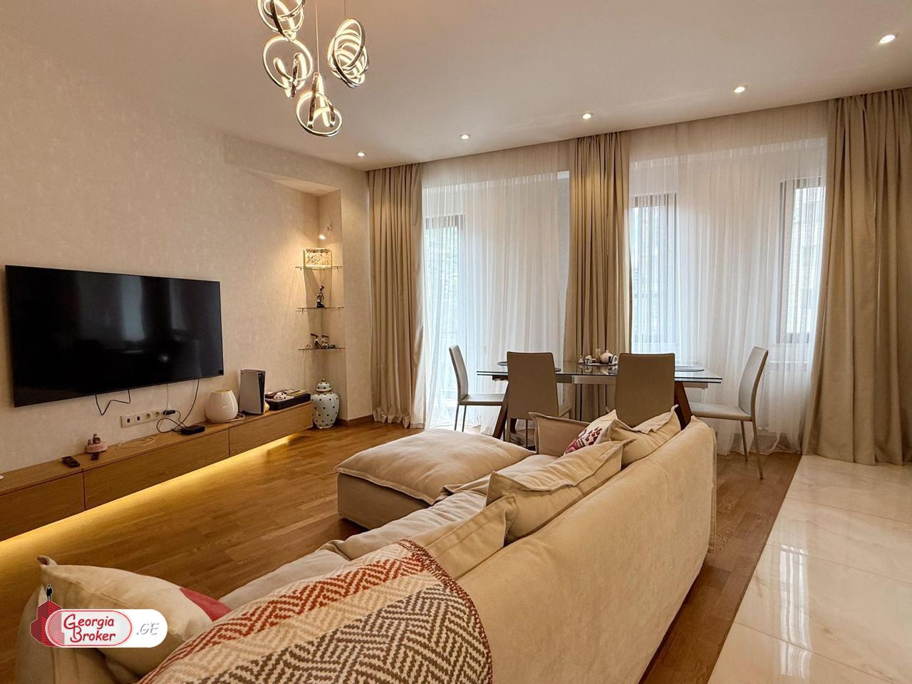 იყიდება ახალი გარემონტებული 3 ოთახიანი ბინა