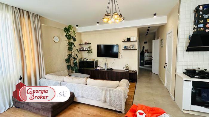 იყიდება ახალი გარემონტებული 3 ოთახიანი ბინა