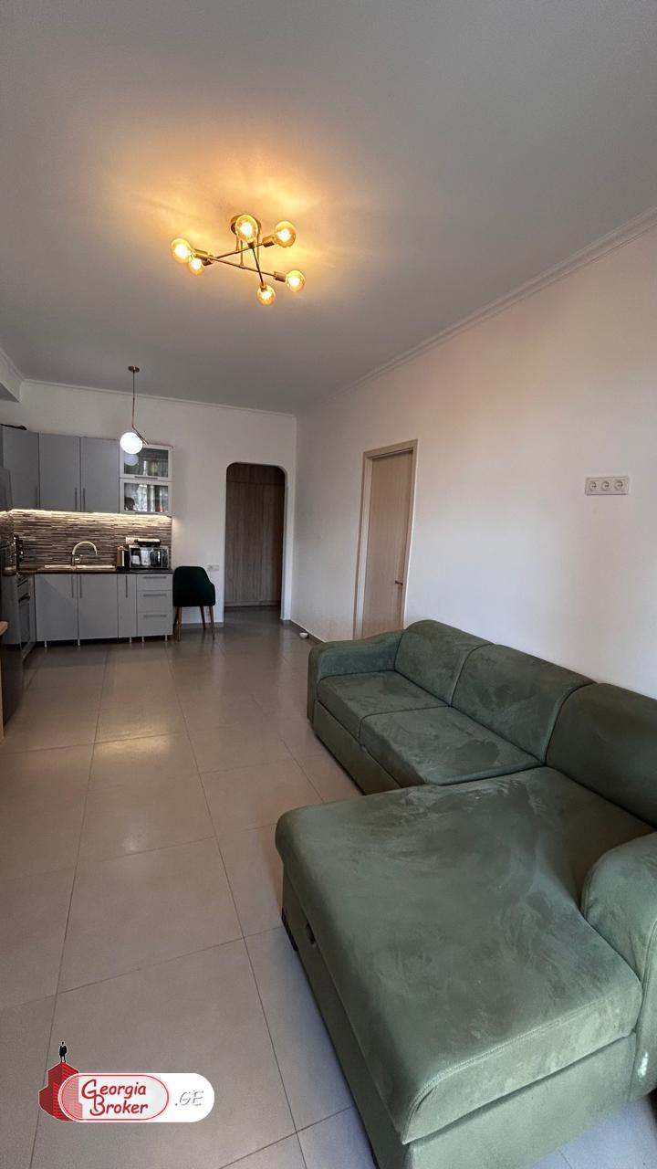 იყიდება ახალი გარემონტებული 3 ოთახიანი ბინა