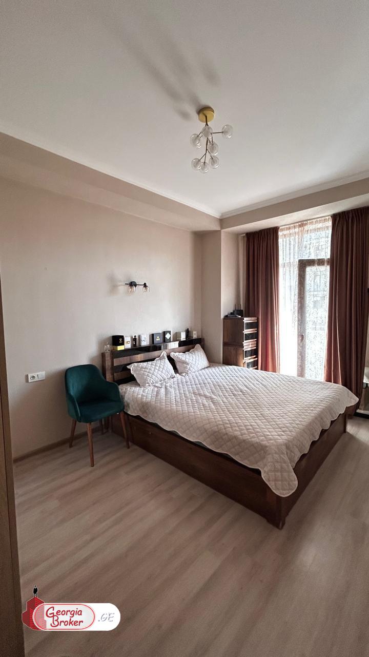 იყიდება ახალი გარემონტებული 3 ოთახიანი ბინა