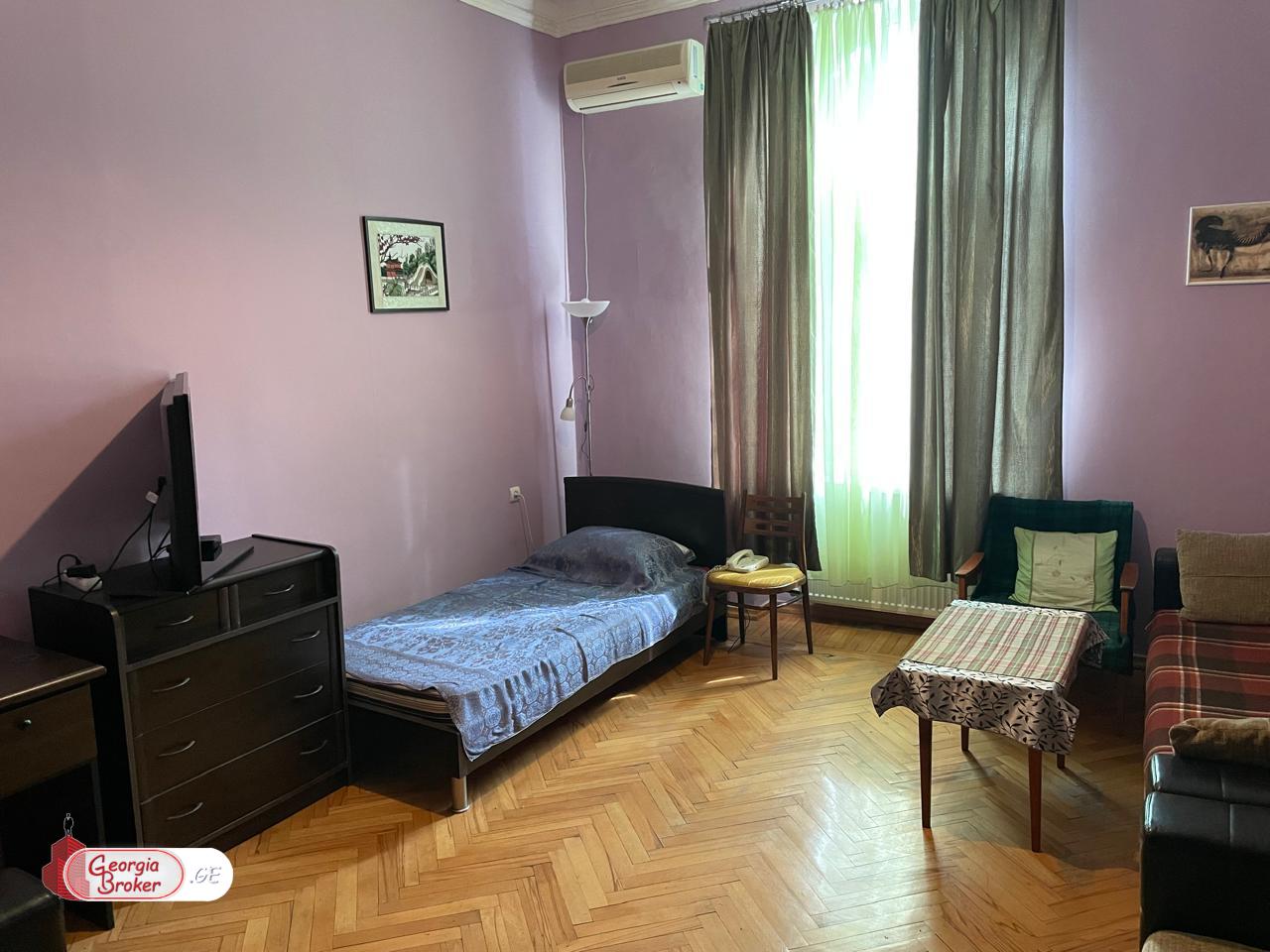 იყიდება ახალი გარემონტებული 4 ოთახიანი ბინა