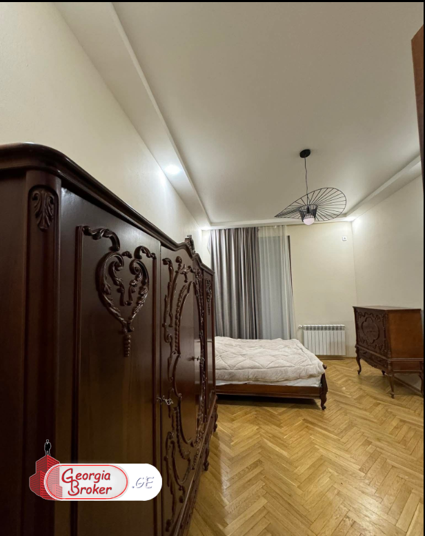 იყიდება ახალი გარემონტებული 4 ოთახიანი ბინა