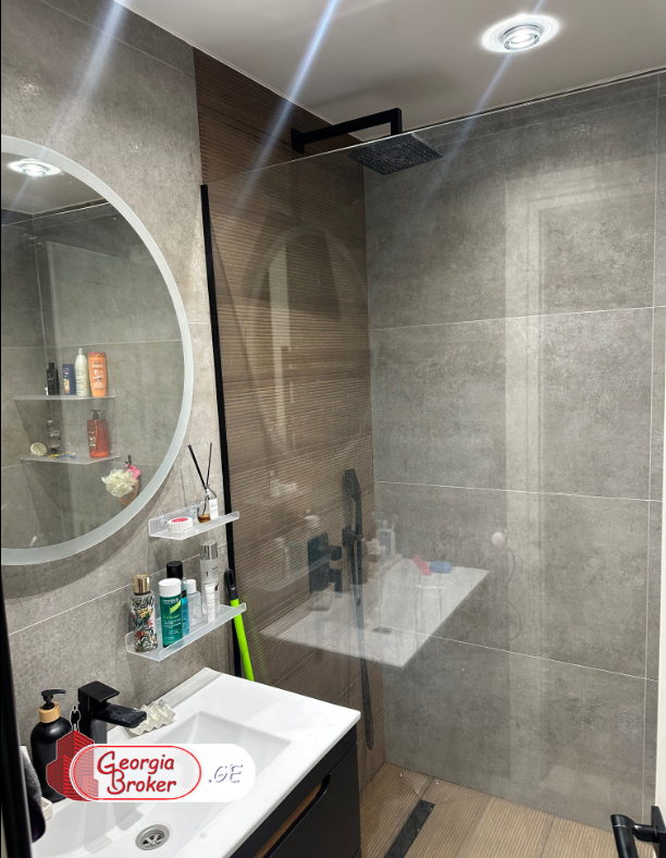 იყიდება ახალი გარემონტებული 3 ოთახიანი ბინა