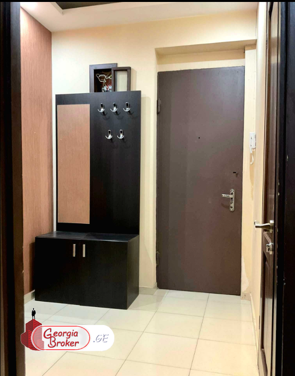 იყიდება ახალი გარემონტებული 3 ოთახიანი ბინა