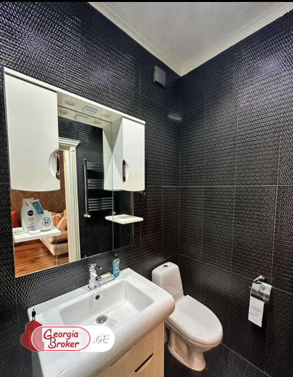 იყიდება ახალი გარემონტებული 2 ოთახიანი ბინა