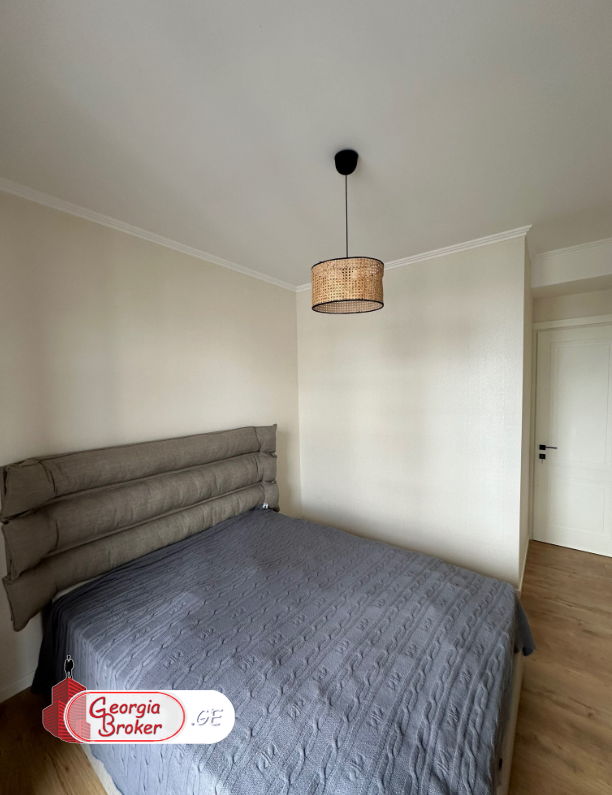 იყიდება ახალი გარემონტებული 3 ოთახიანი ბინა