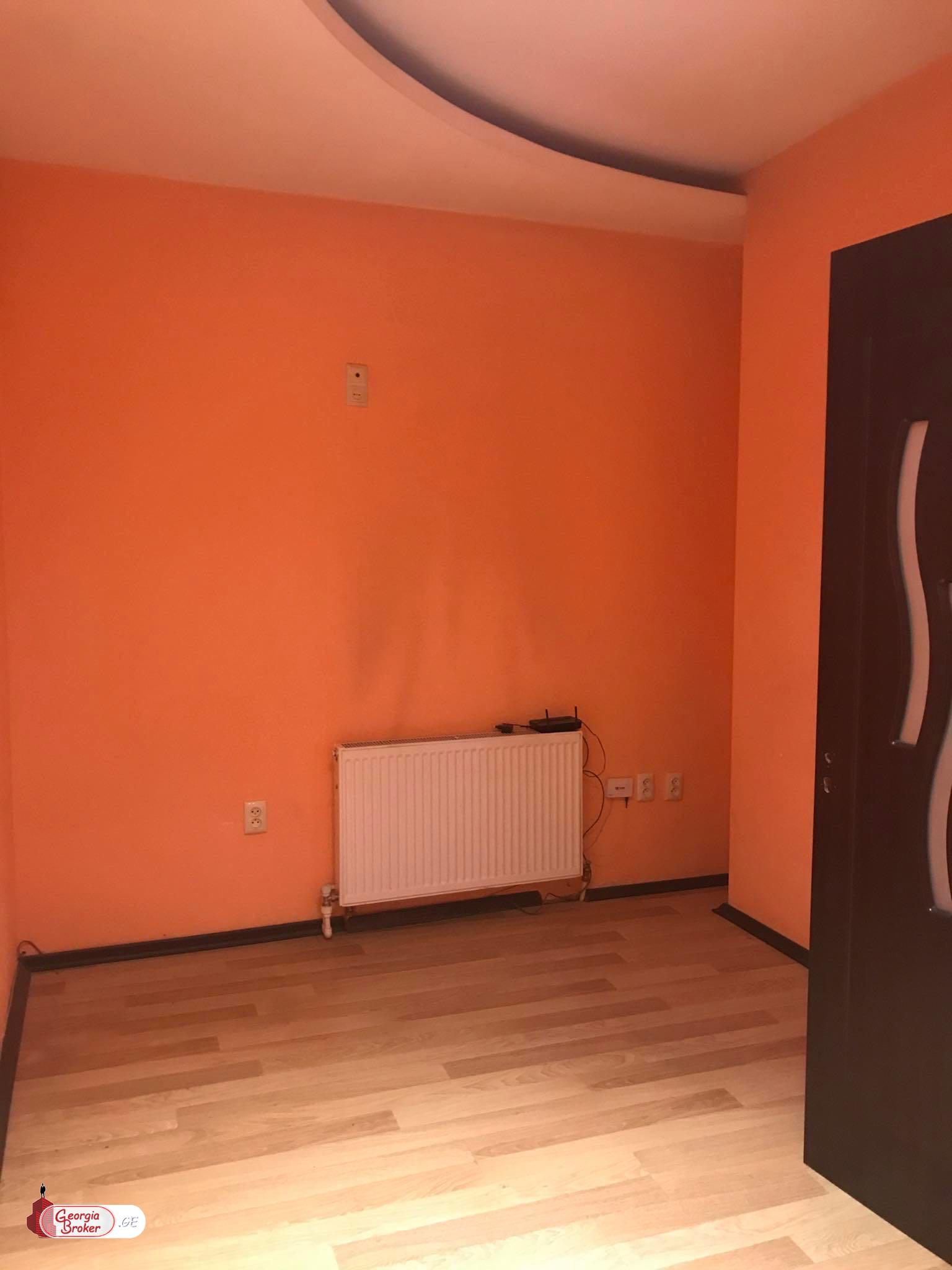 nearly repaired 3-room apartment for sale