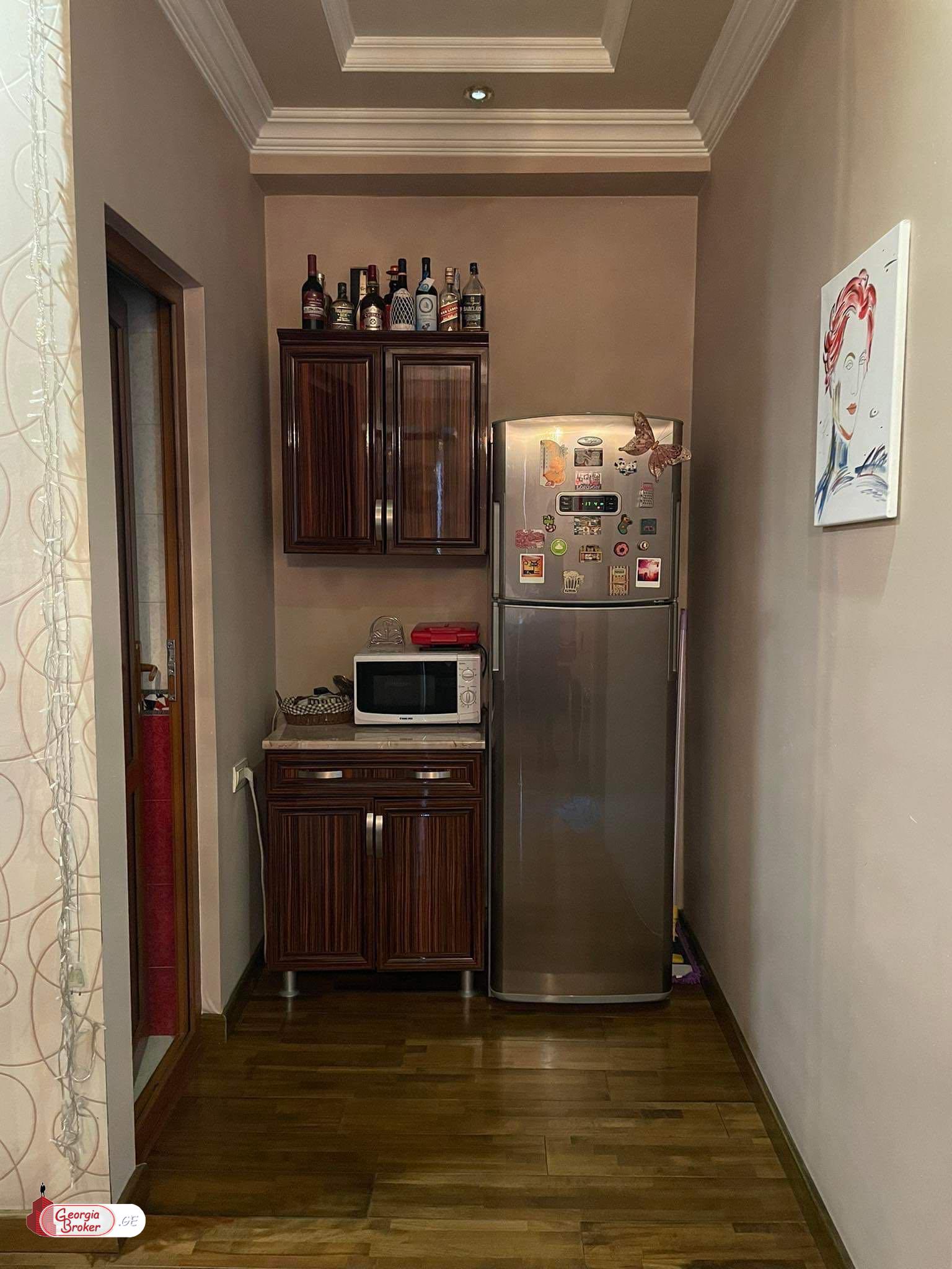 nearly repaired 2-room apartment for sale