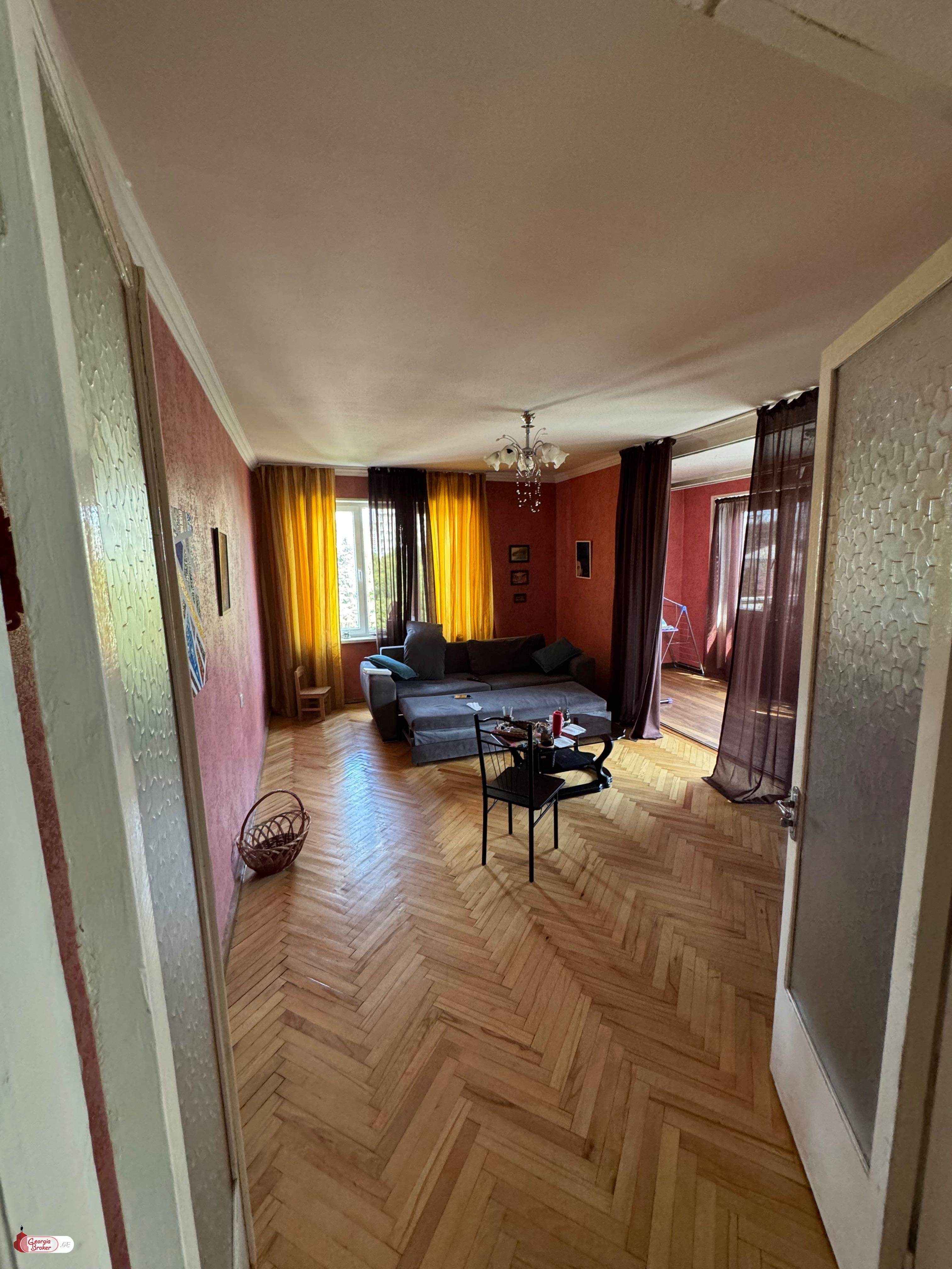 old repaired 2-room apartment for sale