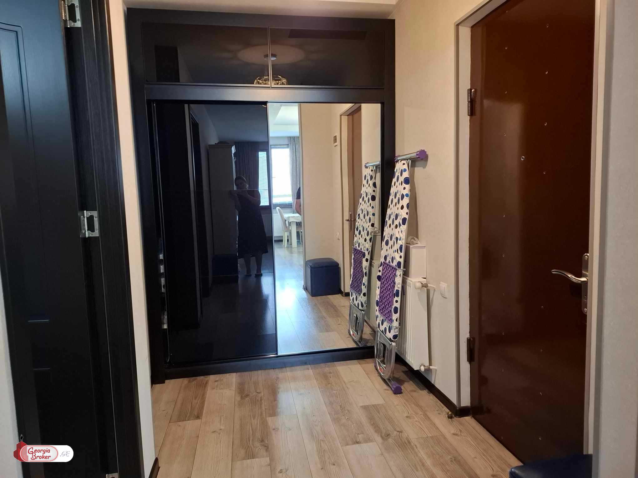 nearly repaired 3-room apartment for sale