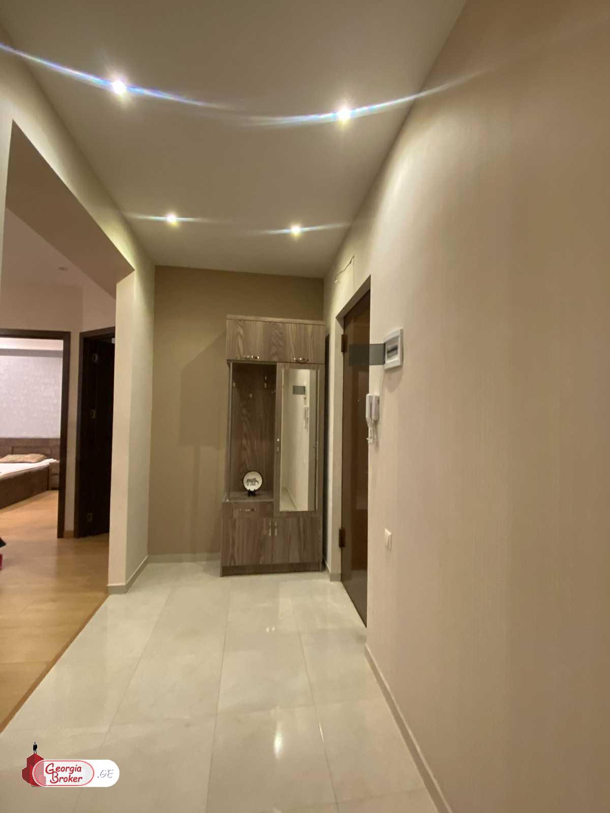 nearly repaired 3-room apartment for sale