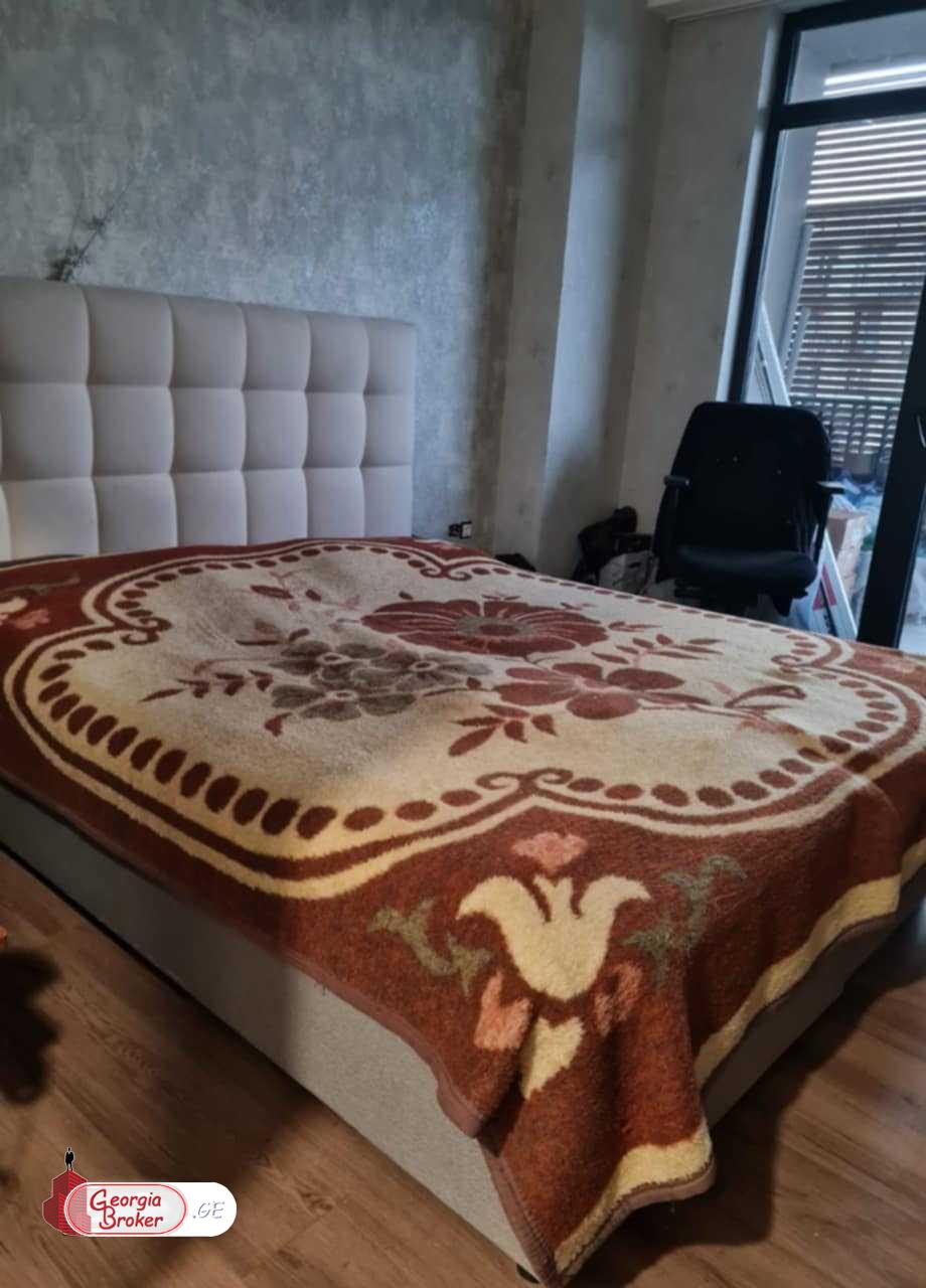 იყიდება ახალი გარემონტებული 4 ოთახიანი ბინა