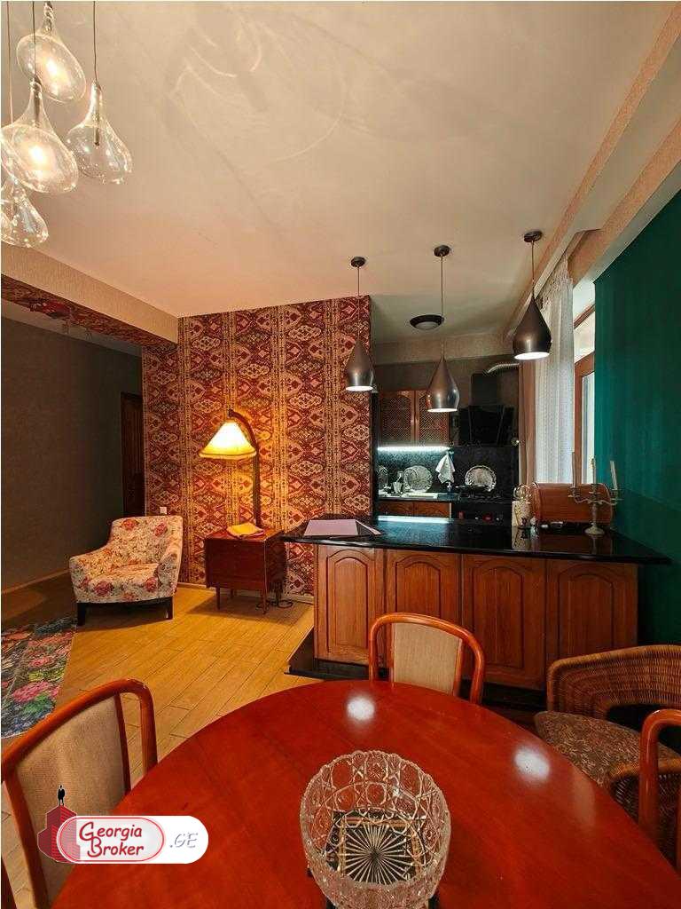 იყიდება ახალი გარემონტებული 4 ოთახიანი ბინა