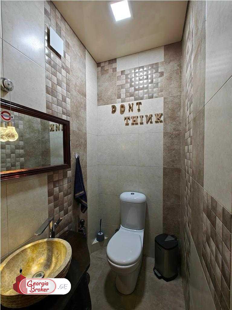 იყიდება ახალი გარემონტებული 4 ოთახიანი ბინა