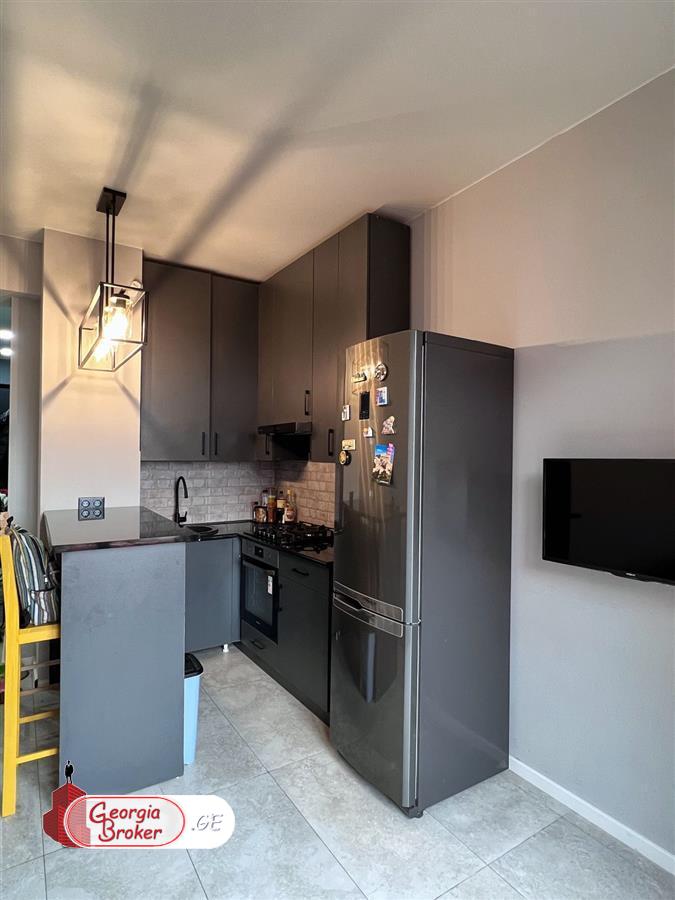 იყიდება ახალი გარემონტებული 2 ოთახიანი ბინა