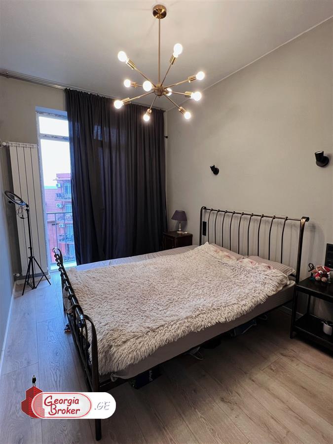 იყიდება ახალი გარემონტებული 2 ოთახიანი ბინა